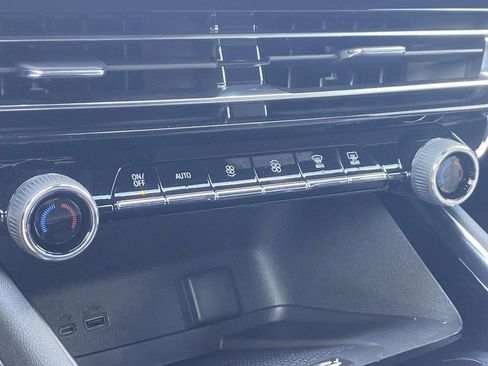 New 2026 Chevrolet Traverse LT w/ Driver Confidence Package image 23