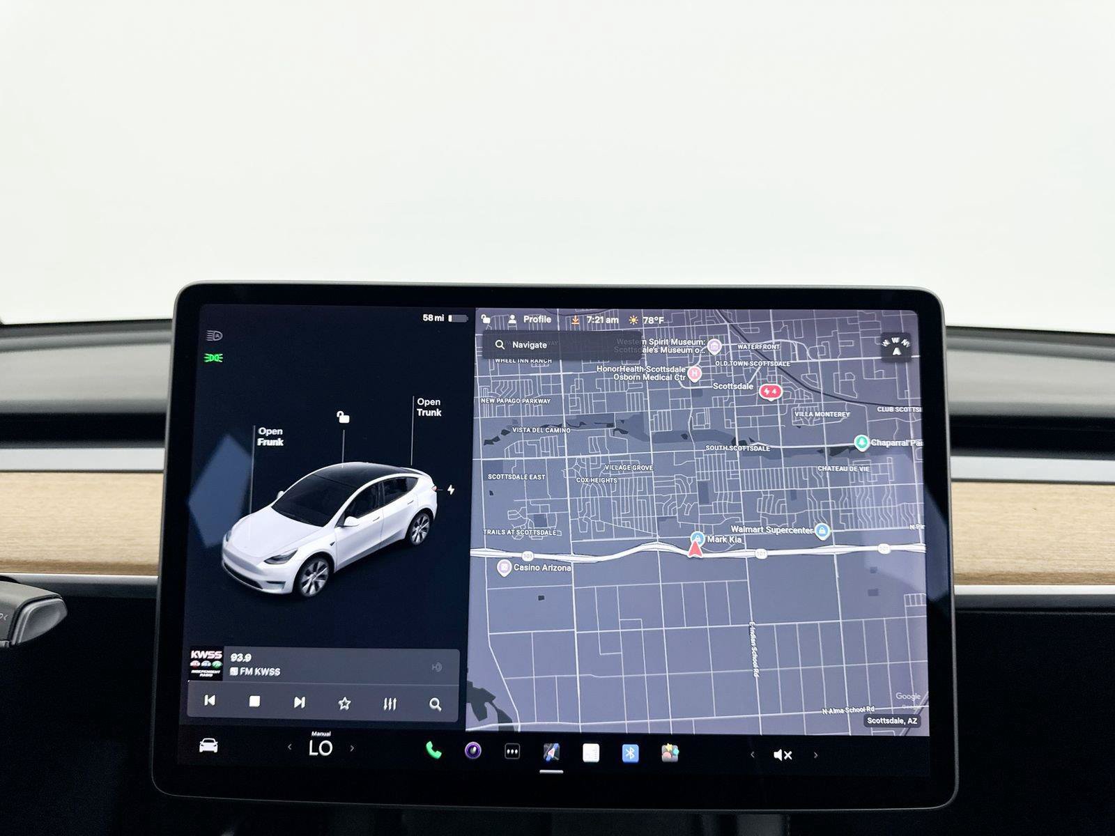 Used 2022 Tesla Model Y Long Range AWD/4WD image 21