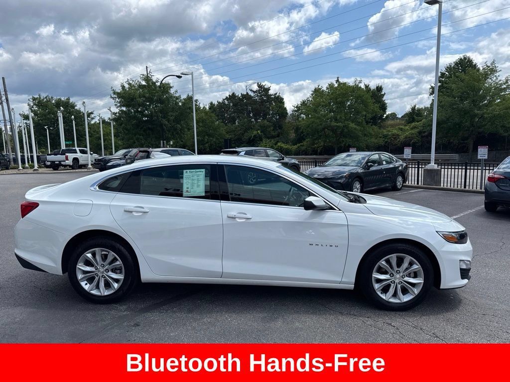 Used 2025 Chevrolet Malibu LT FWD image 8