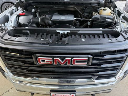 Used 2024 GMC Sierra 2500 Pro w/ Convenience Package image 32