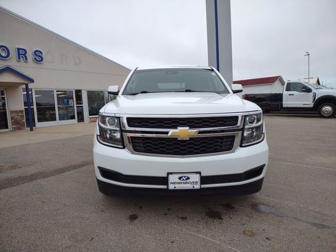 Used 2017 Chevrolet Suburban LT AWD/4WD image 8