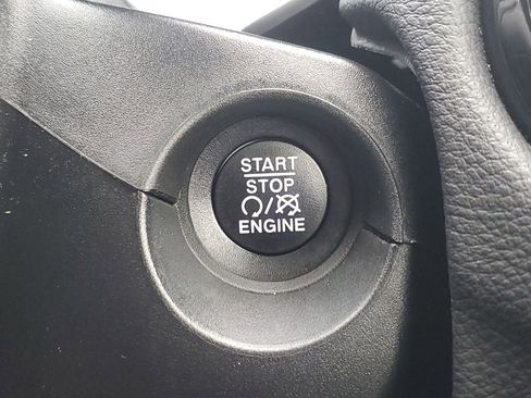 Used 2021 Jeep Compass Altitude image 27