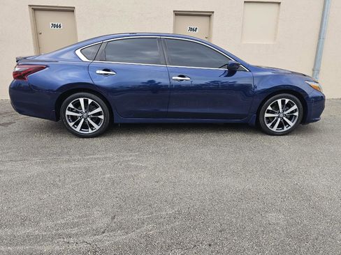Used 2017 Nissan Altima 2.5 SR FWD image 8