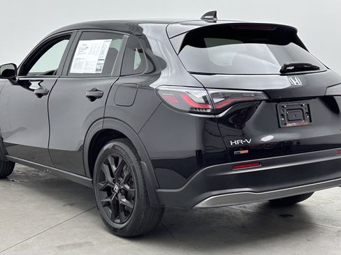 Used 2023 Honda HR-V Sport image 5