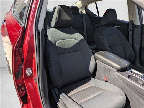 Used 2022 Nissan Altima 2.5 SV FWD image 19