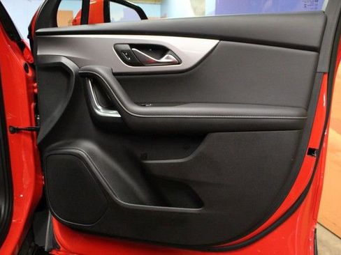 Certified 2025 Chevrolet Blazer LT image 9