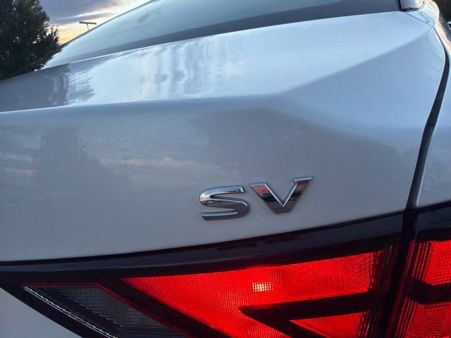 Used 2024 Nissan Sentra SV FWD image 13