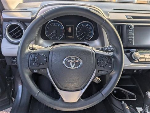 Used 2017 Toyota RAV4 Limited image 7