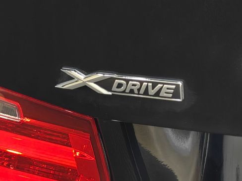 Used 2013 BMW 320i xDrive Sedan AWD/4WD image 39