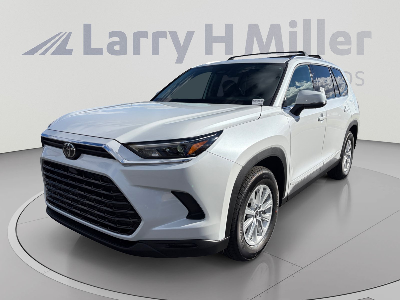 New 2026 Toyota Grand Highlander XLE FWD image 1