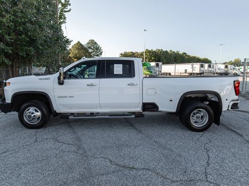 Used 2023 Chevrolet Silverado 3500 High Country w/ Safety Package II image 7