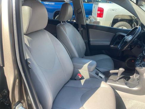 Used 2011 Toyota RAV4 Limited w/ Limited Extra Value Pkg image 18