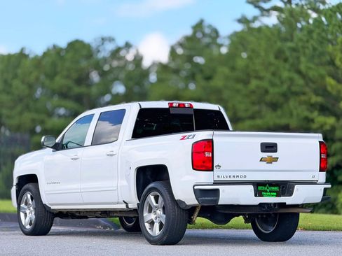 Used 2018 Chevrolet Silverado 1500 LT w/ All Star Edition AWD/4WD image 8