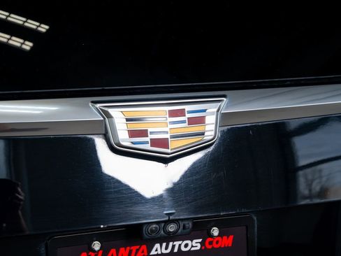 Used 2017 Cadillac Escalade Luxury image 24