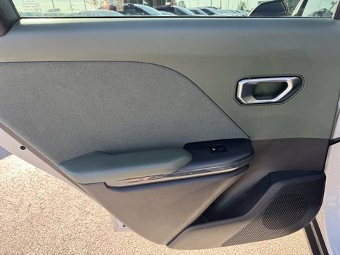 Certified 2025 Kia K4 EX image 13