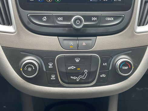 Used 2024 Chevrolet Malibu LS FWD image 17