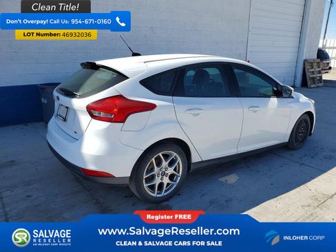 Used 2015 Ford Focus SE w/ Equipment Group 201A image 4