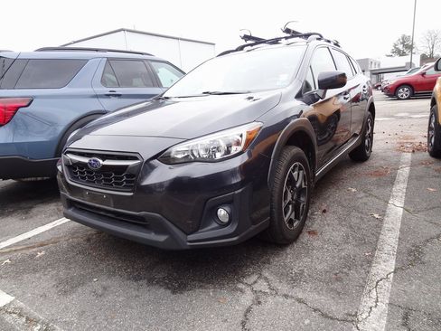 Used 2019 Subaru Crosstrek 2.0i Premium image 3