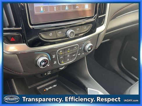 Used 2023 Chevrolet Traverse RS image 31