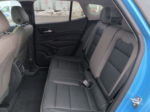 Certified 2025 Chevrolet Trax ACTIV image 24