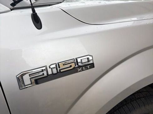 Used 2018 Ford F150 XLT w/ Equipment Group 302A Luxury AWD/4WD image 5