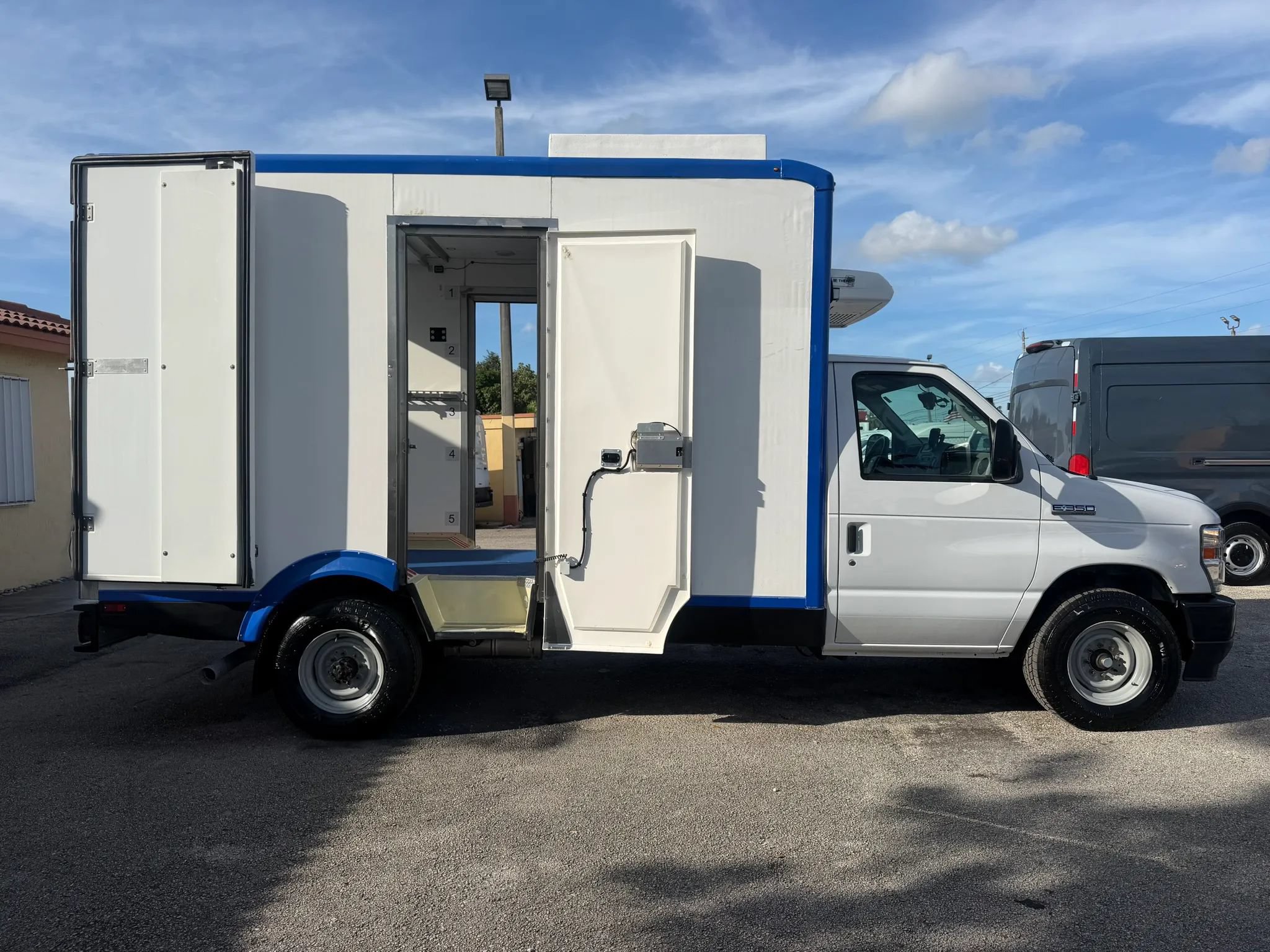 Used 2023 Ford E-350 and Econoline 350 Super Duty w/ Power Windows & Locks Group RWD image 6
