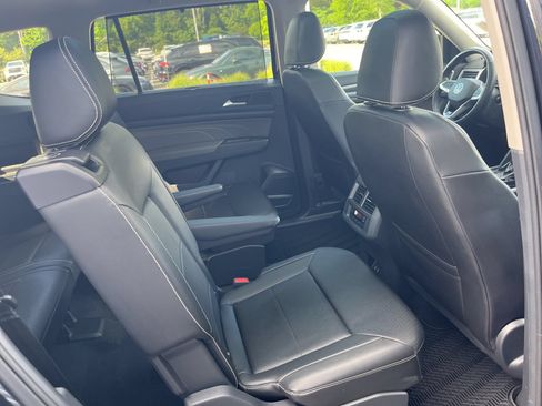 Used 2023 Volkswagen Atlas SEL R-Line AWD/4WD image 35