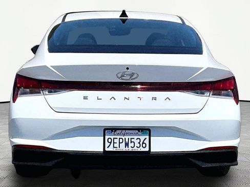 Certified 2023 Hyundai Elantra SEL FWD image 4