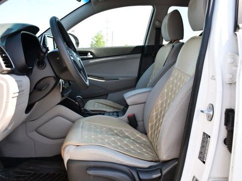 Used 2019 Hyundai Tucson SE FWD image 16