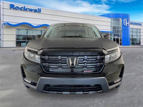 Used 2025 Honda Ridgeline Sport image 10