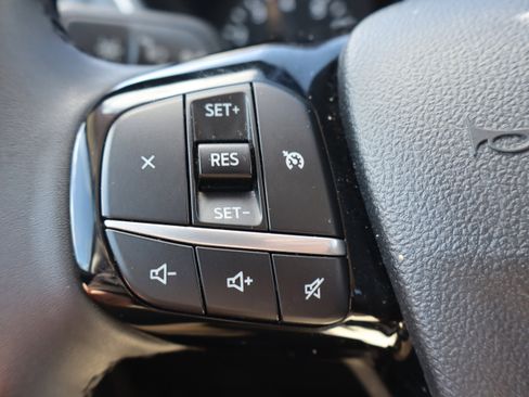 Used 2022 Ford Escape SE w/ Convenience Package image 16