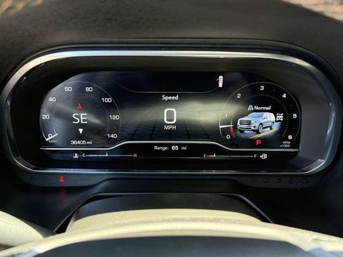 Certified 2024 GMC Yukon AT4 w/ Technology Package AWD/4WD image 24