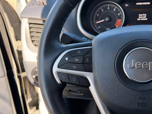 Used 2014 Jeep Cherokee Limited w/ Luxury Group image 21