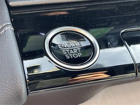 New 2025 Lincoln Navigator Reserve w/ Jet Appearance Package image 32