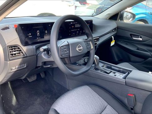 New 2026 Nissan Sentra SV w/ SV Convenience Package image 9