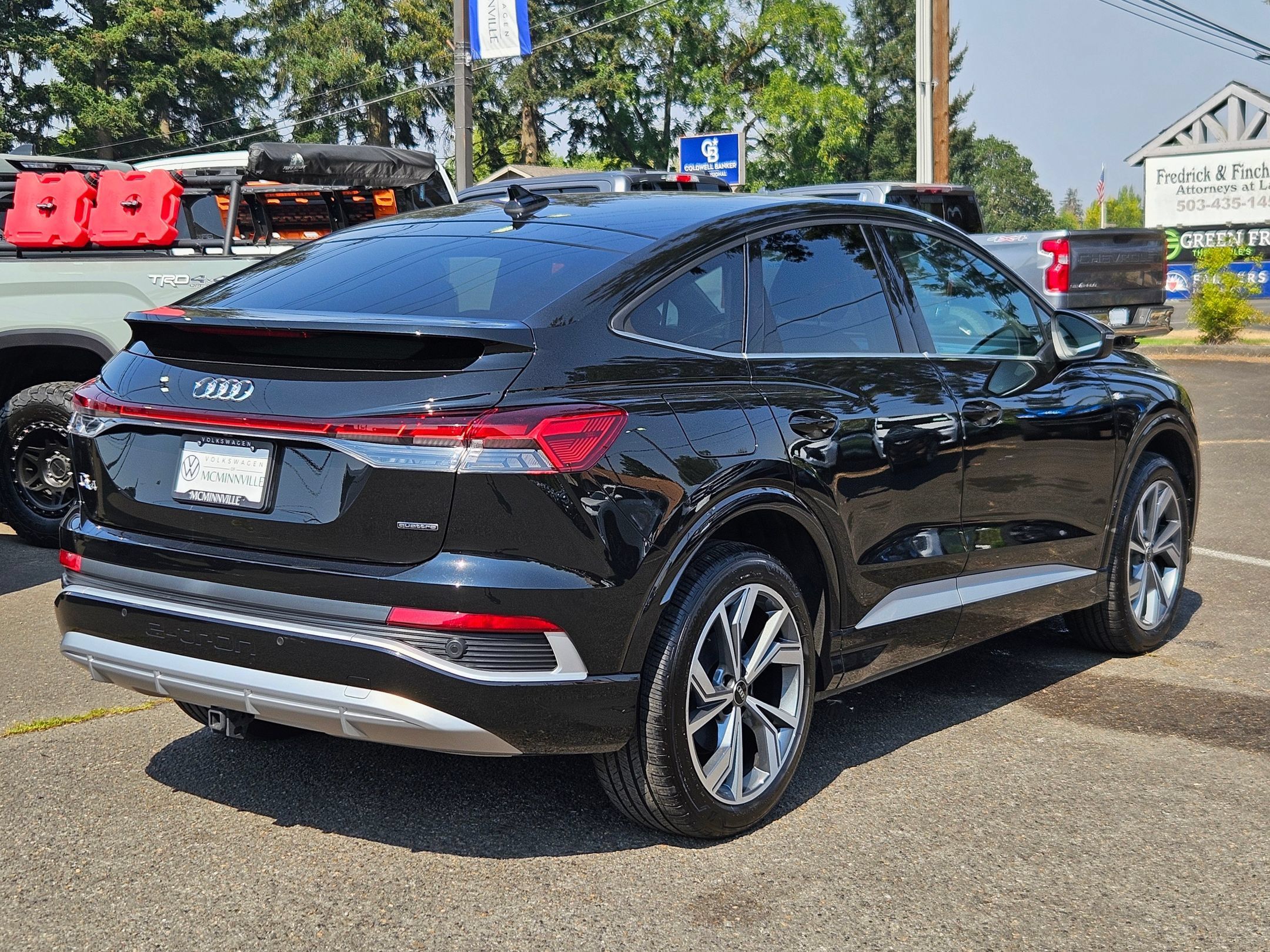 Used 2024 Audi Q4 e-tron Premium w/ Convenience Package AWD/4WD image 5