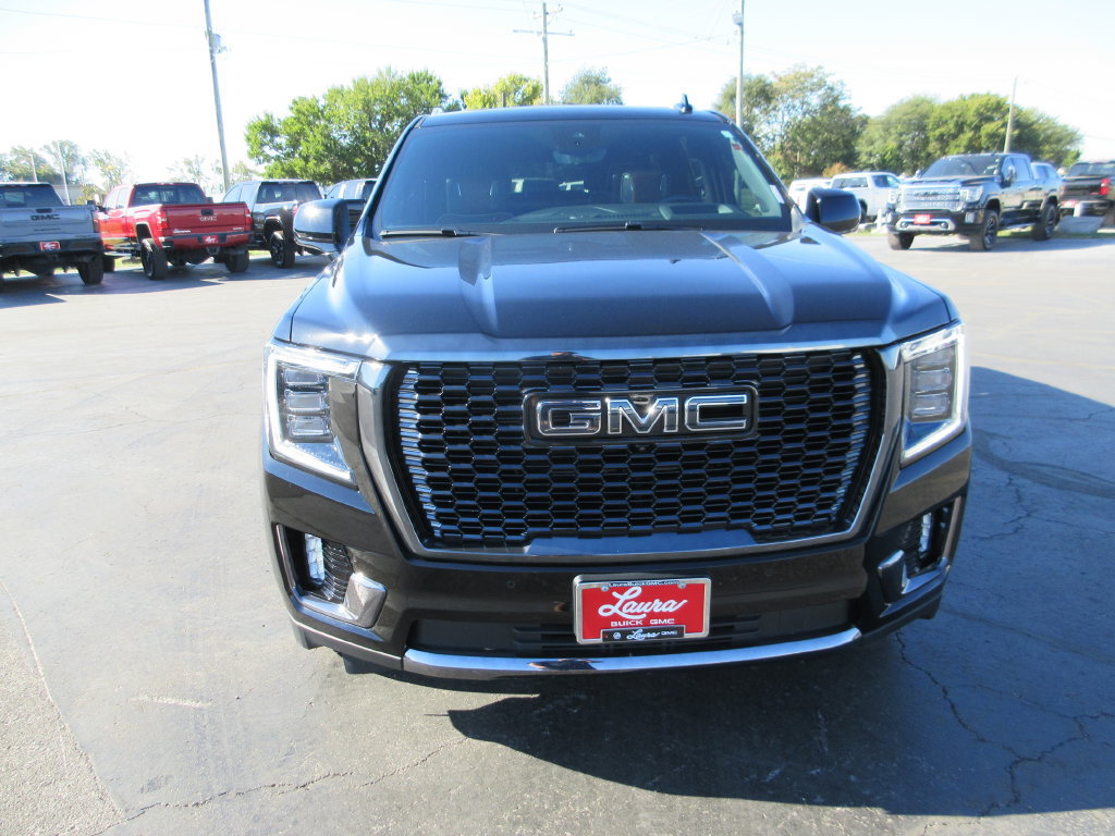 Certified 2024 GMC Yukon Denali Ultimate AWD/4WD image 13