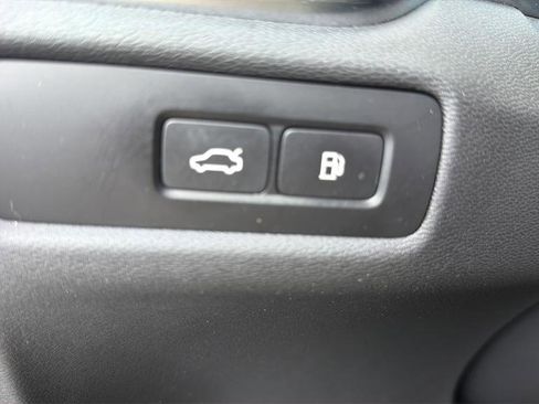 Used 2023 Volvo S60 T8 Plus AWD/4WD image 25