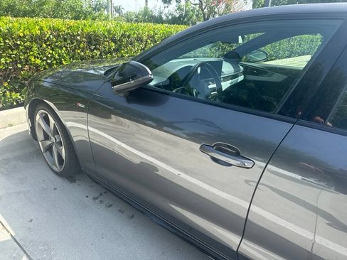Used 2022 Audi A4 2.0T Premium Plus w/ Premium Plus Package AWD/4WD image 3