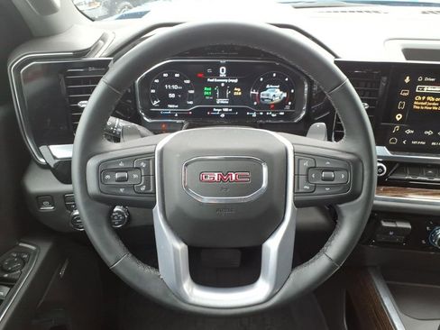 Used 2023 GMC Sierra 1500 Elevation w/ Preferred Package AWD/4WD image 24