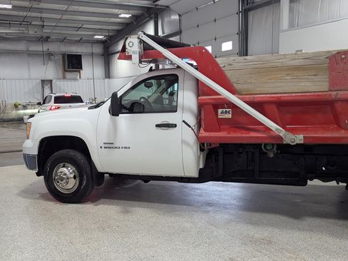 Used 2007 GMC Sierra 3500 W/T image 6