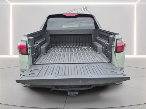 Used 2026 Hyundai Santa Cruz SEL FWD image 9