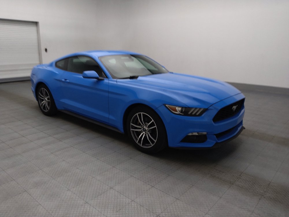 Used 2017 Ford Mustang Coupe RWD image 11