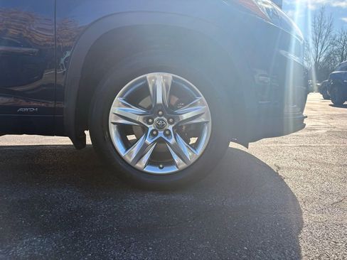 Used 2016 Toyota Highlander Limited image 5