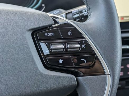 New 2026 Kia Niro EX w/ EX Premium Package FWD image 28