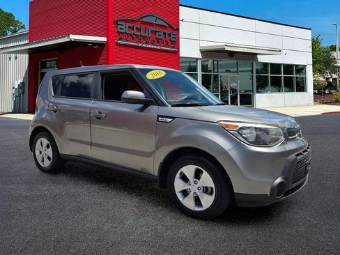 Used 2016 Kia Soul FWD image 7