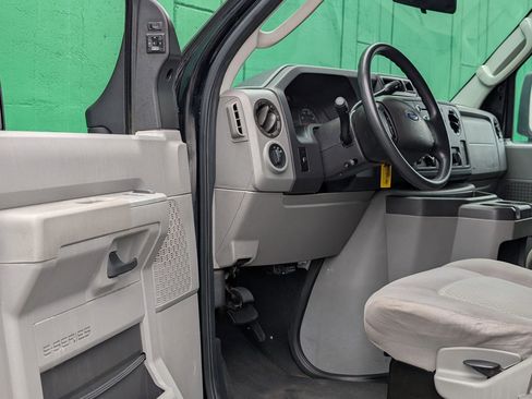 Used 2012 Ford E-350 and Econoline 350 Super Duty w/ Shuttle Bus Prep Pkg RWD image 13