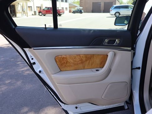 Used 2012 Lincoln MKS AWD image 24