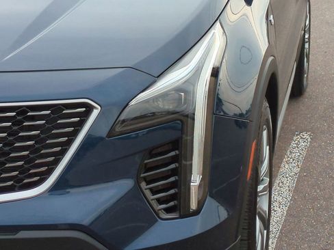 Used 2021 Cadillac XT4 Premium Luxury w/ Technology Package image 12