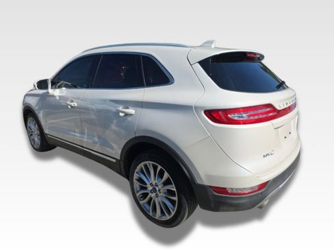 Used 2017 Lincoln MKC Reserve image 3